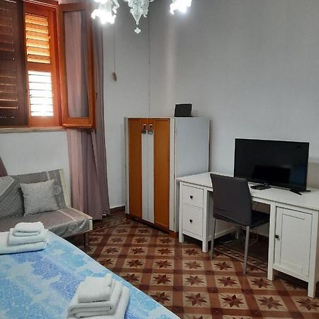 Appartamento Via Filippini ريجّو دي كالابريا المظهر الخارجي الصورة