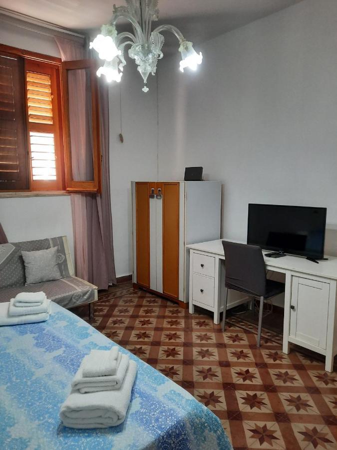 Appartamento Via Filippini ريجّو دي كالابريا المظهر الخارجي الصورة